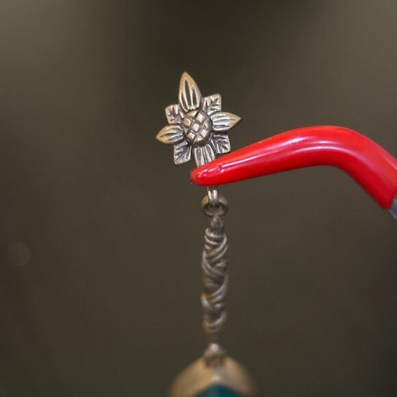 Emerald Flower Drop Earrings - Picture 2 of 5